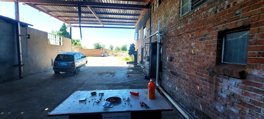13 Bedroom Property for Sale in Bloemspruit Free State